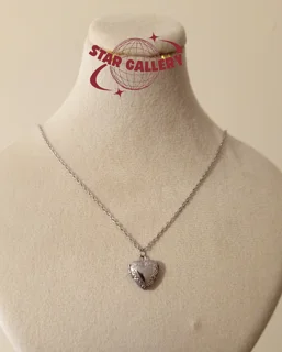 گردنبند لاکت قلب 1 (برای سفارش به ایدی @star11gallery در بله پیام دهید سفارش گیری سایت بسته است )
